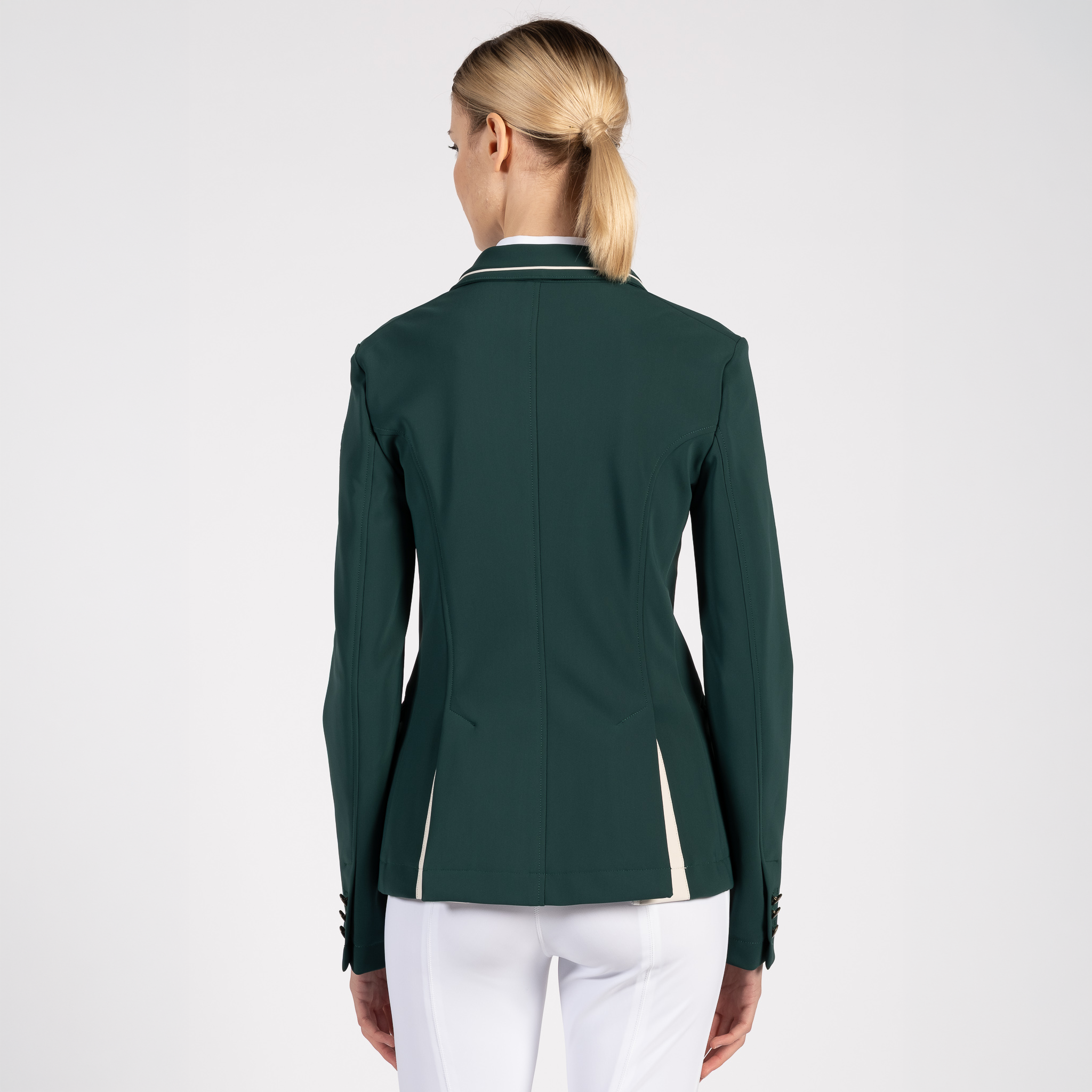 Vestrum Ladies SS26 Canberra show jacket in navy with tailored fit, lightweight fabric, and structured design for equestrian events.
