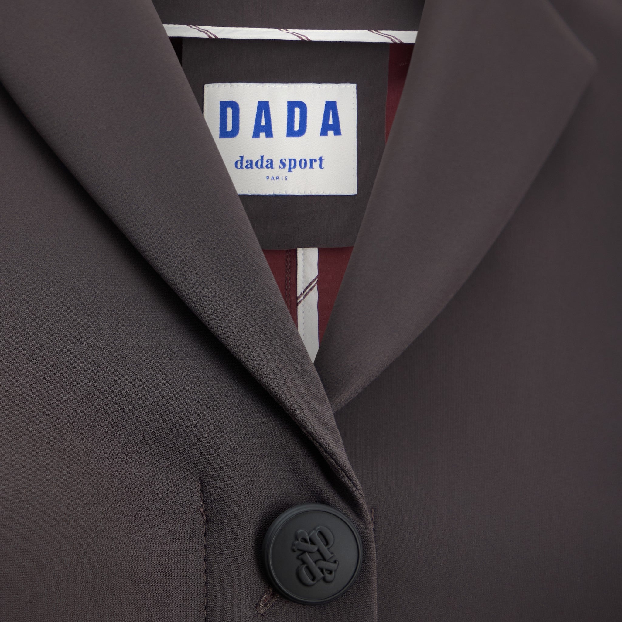 Dada Sport Ladies New Vienna Show Jacket in dark brown, lapel detail