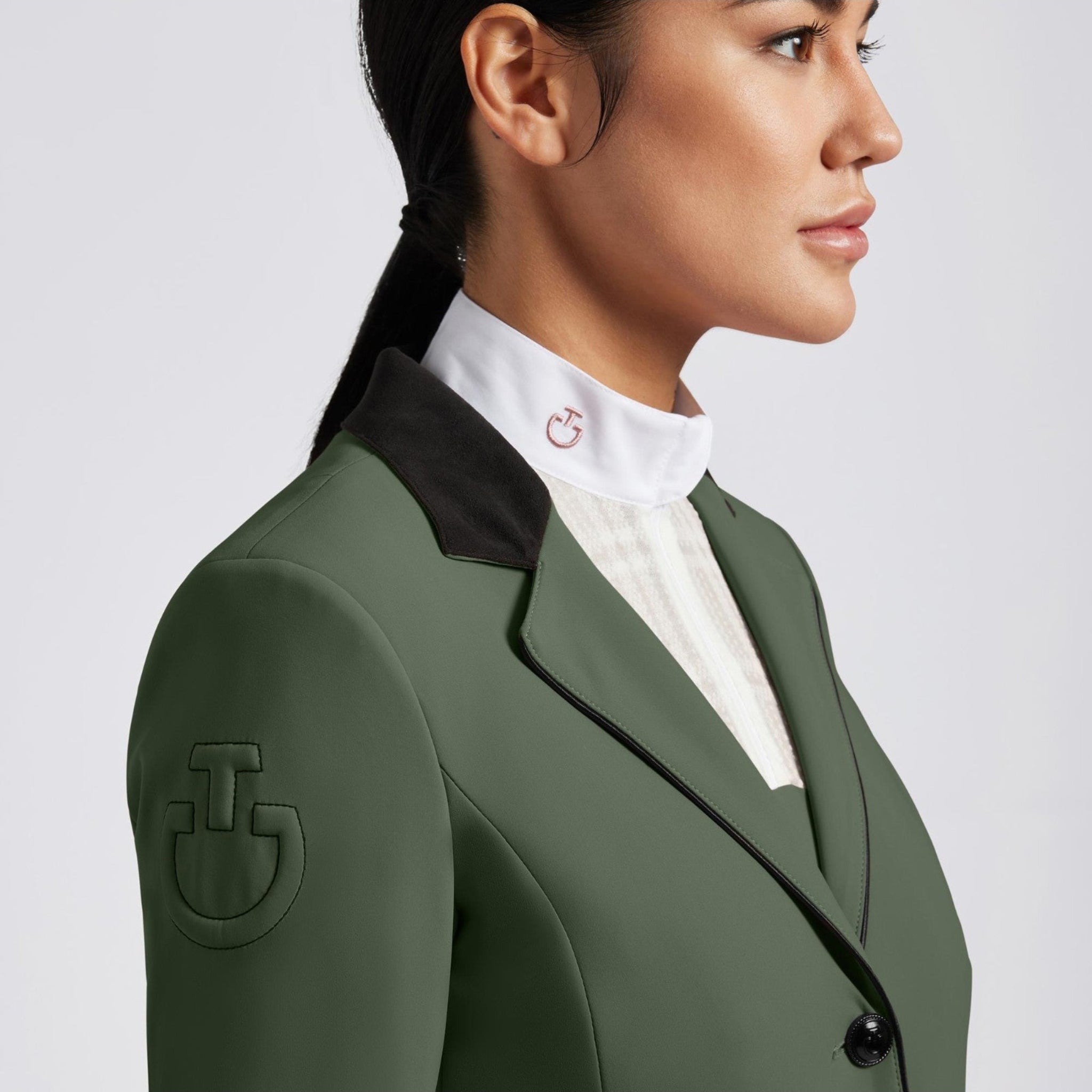 Cavalleria Toscana Ladies GP Show Jacket in navy with tailored fit, detailed stitching, and elegant design for equestrian events.