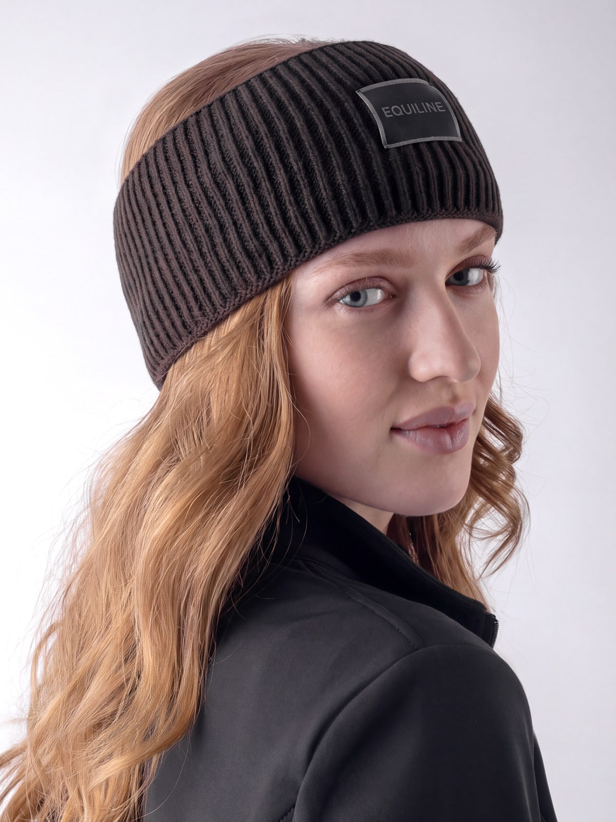 Equiline Ladies Eqcend Knitted Headband in Coffee Bean, front view of the microfleece-lined knitted headband with jacquard Equiline logo patch.