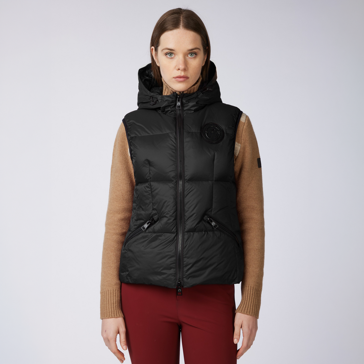 Vestrum Ladies New Jersey Vest in black, a sleeveless quilted gilet for ladies with signature Vestrum styling.