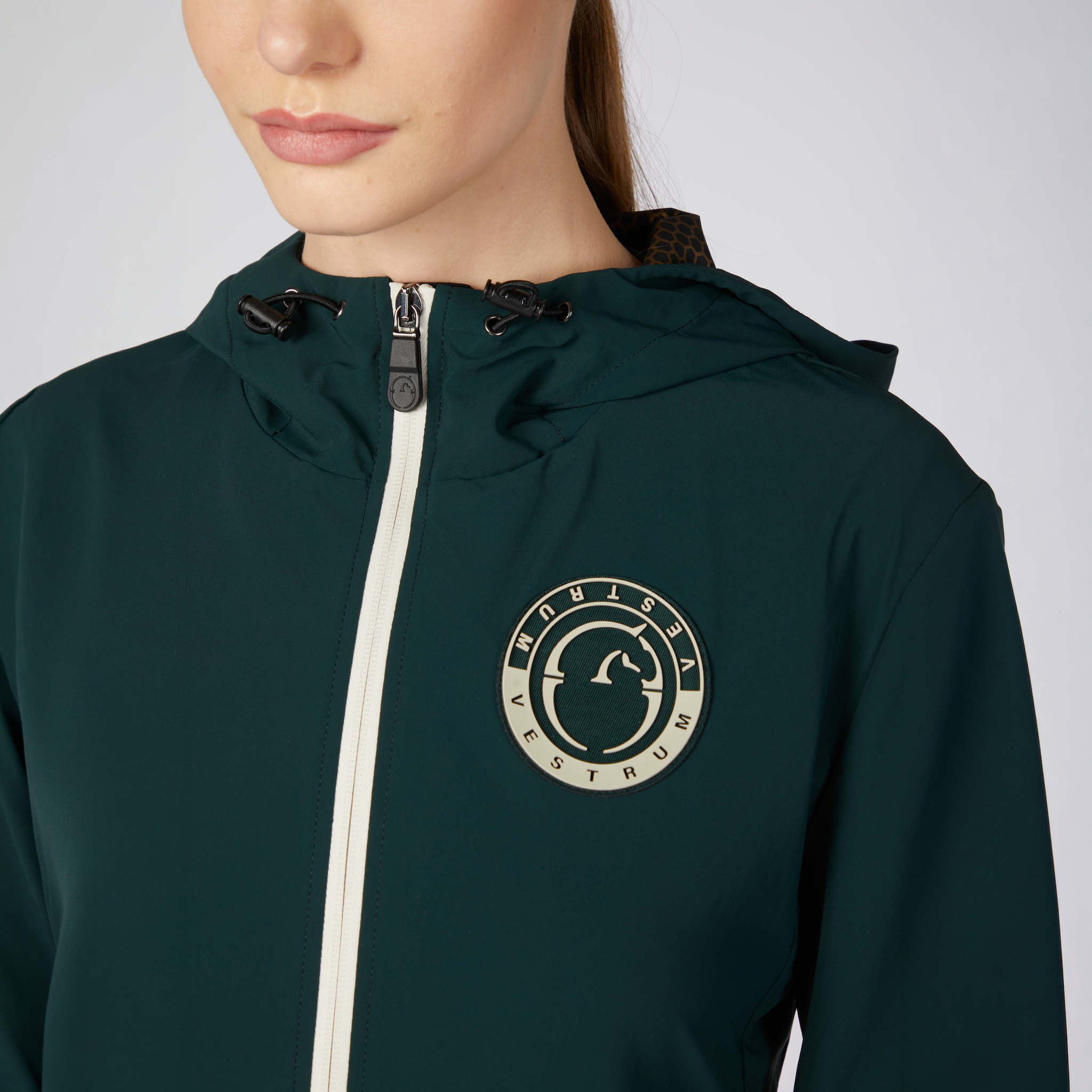 Vestrum Ladies Sintra softshell jacket in black, casual women’s outerwear with a zip-up front and hood for outdoor wear.