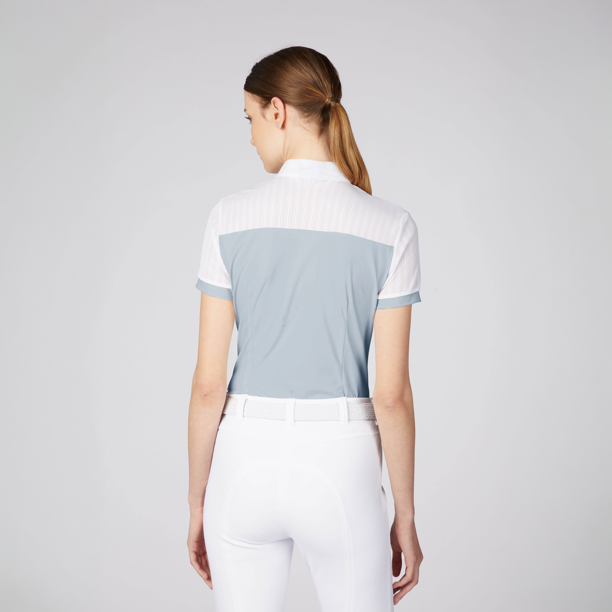 Vestrum Ladies Michigan short sleeve show shirt with tailored fit and button closure, ideal for equestrian competitions.