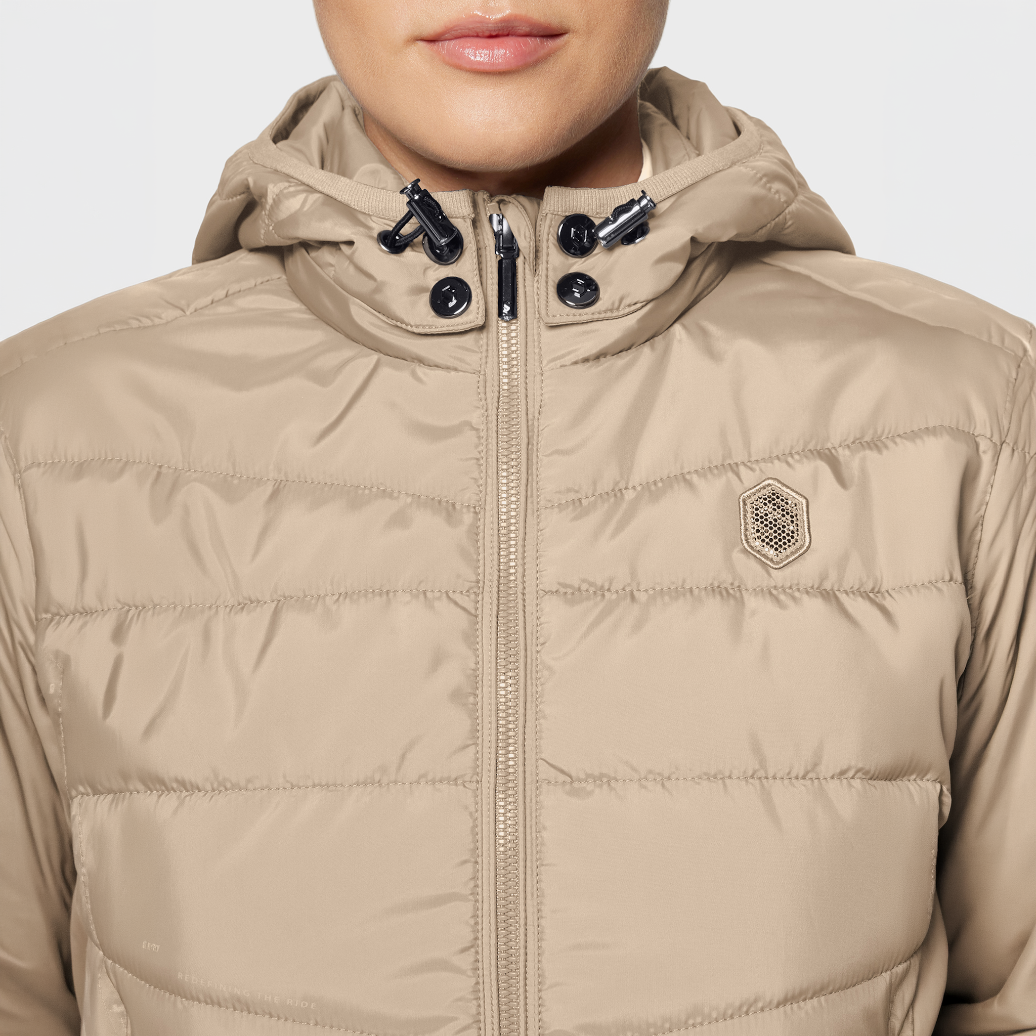 Samshield Ladies Davos Puffer Jacket in sand color, casual winter coat with quilted design and insulated warmth.