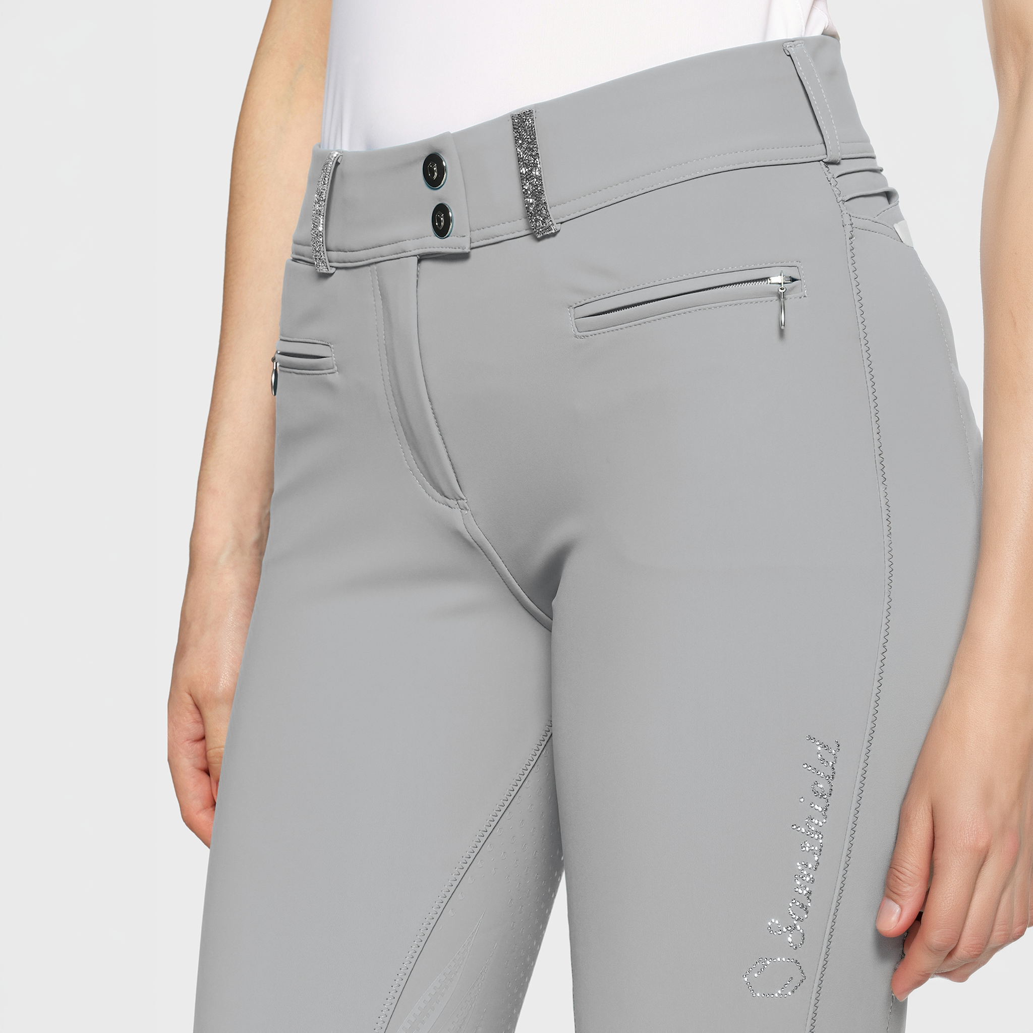 Samshield Ladies SS26 Clara Premium knee grip breeches in light grey, featuring a tailored fit and stylish design for equestrian riding.
