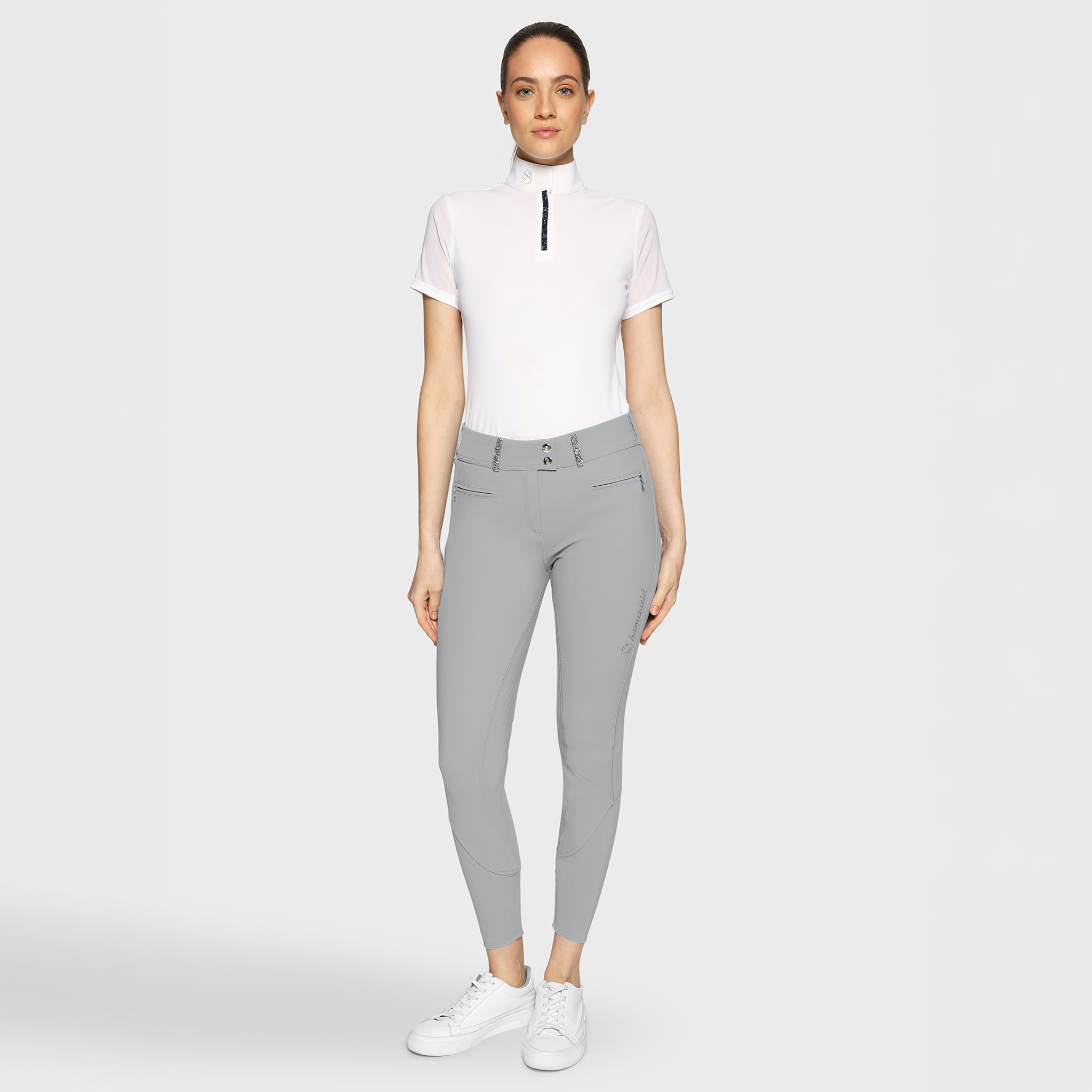 Samshield Ladies SS26 Clara Premium knee grip riding breeches in light grey fabric, designed for comfort and style in equestrian riding