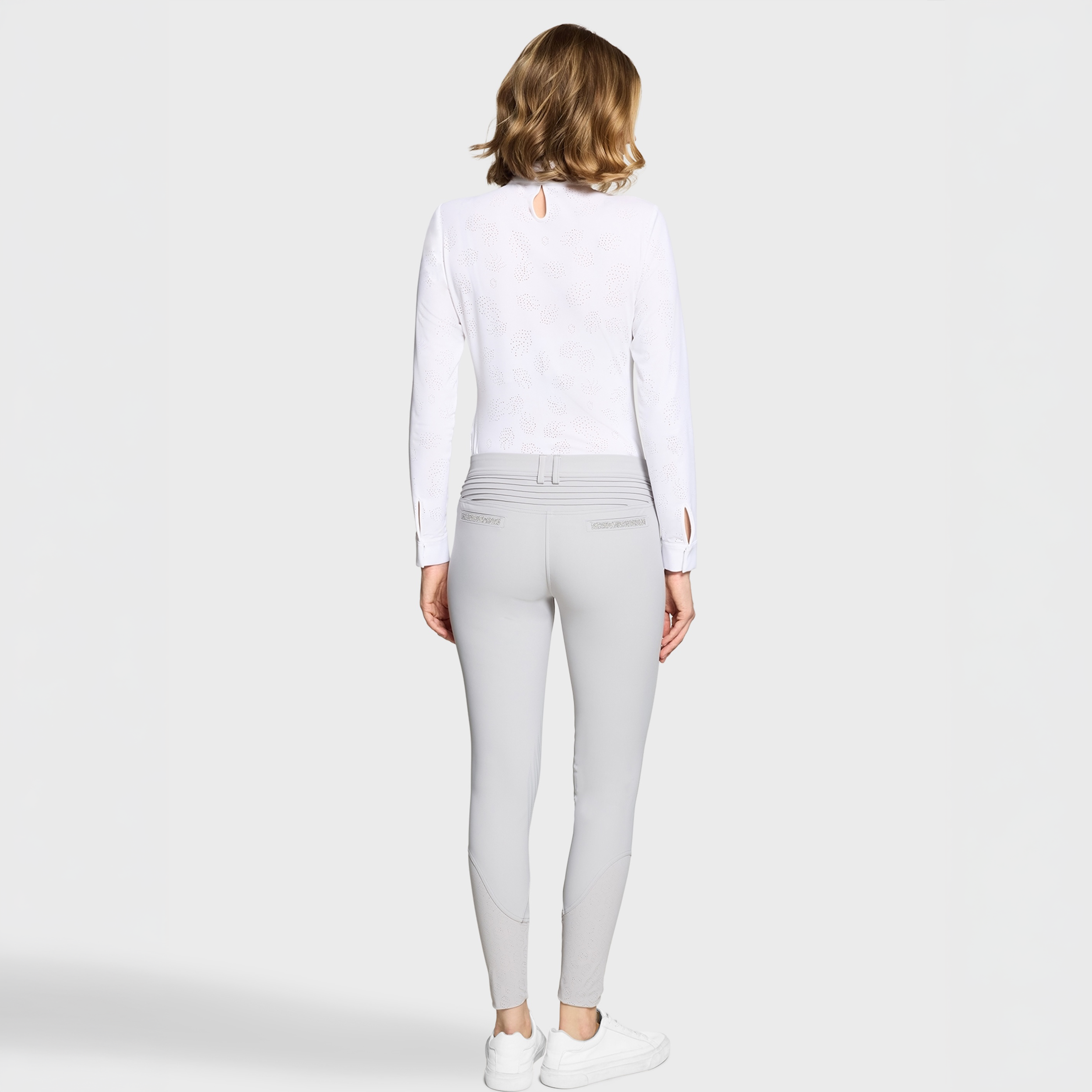 Samshield Ladies SS26 Adele knee grip breeches in light grey, featuring a comfortable fit and stylish design.